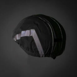 BTWIN COUVRE CASQUE IMPERMEABLE - VISIBILITE NUIT 940 NOIR -Vélo Expert couvre casque impermeable visibilite nuit 940 noir 2