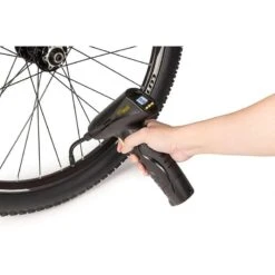 Gonfleur Compresseur Autonome Multi-usages Airman -Vélo Expert gonfleur compresseur autonome multi usages airman 3