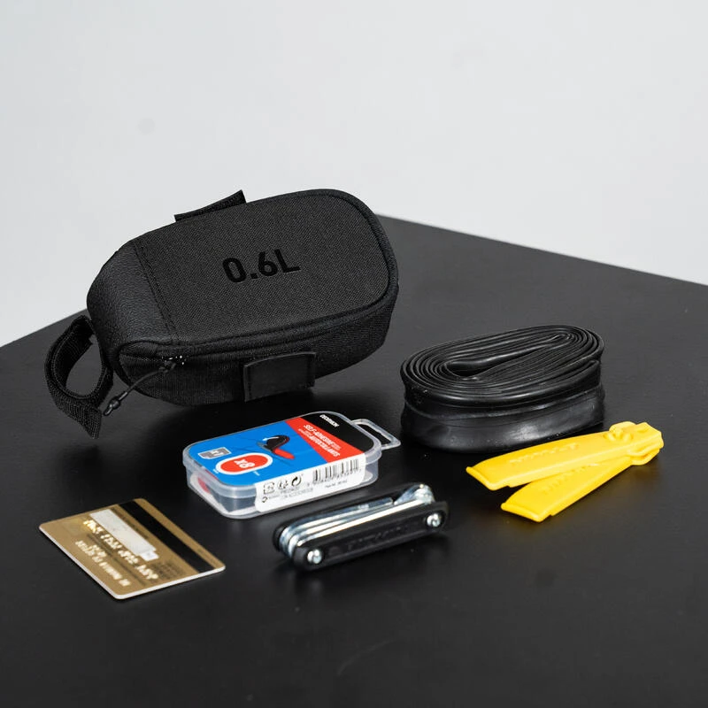 Riverside SACOCHE DE SELLE EASY M 0.6L NOIR 6 Riverside SACOCHE DE SELLE EASY M 0.6L NOIR – Image 4