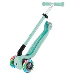 GLOBBER Trottinette évolutive GO-UP ACTIVE LIGHTS Vert Menthe -Vélo Expert trottinette evolutive go up active lights vert menthe 6