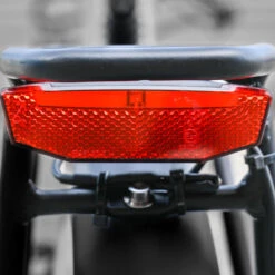 VTC électrique YEEP.ME WEEK Confort LR 120km (Blanc) 13 VTC électrique YEEP.ME WEEK Confort LR 120km (Blanc) -Vélo Expert vtc electrique yeepme week confort lr 120km blanc 4